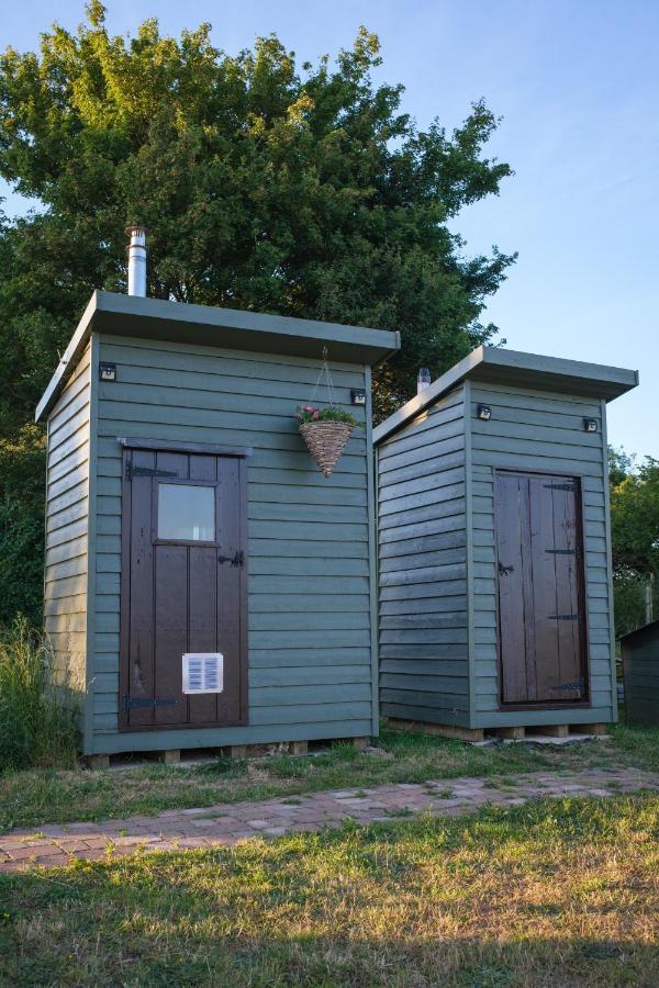 Get Away Hide Away Villa Dereham Eksteriør bilde
